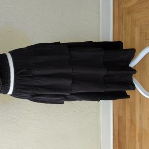LIKE NEW Aritzia Wilfred Black Linen Tiered Ruffle Maxi Skirt Size Small